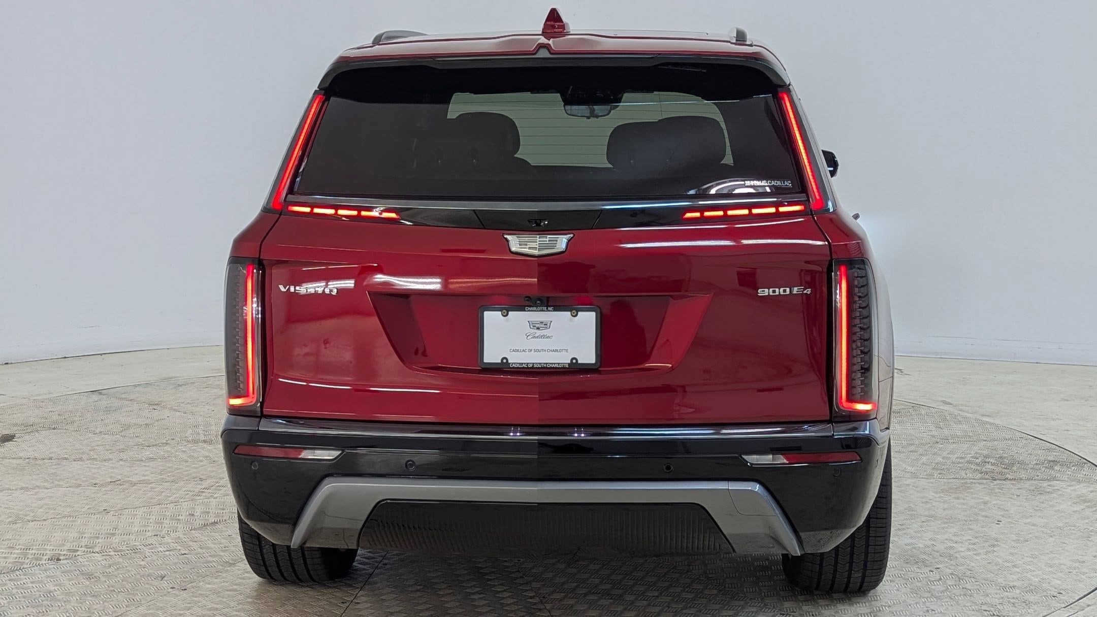 2026 Cadillac VISTIQ Sport - Photo 9