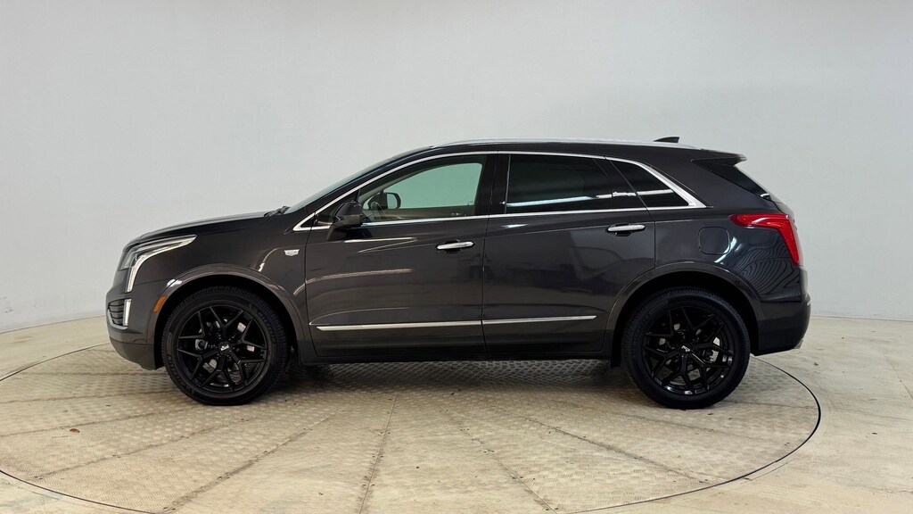 Used 2017 CADILLAC XT5 Luxury FWD SUV