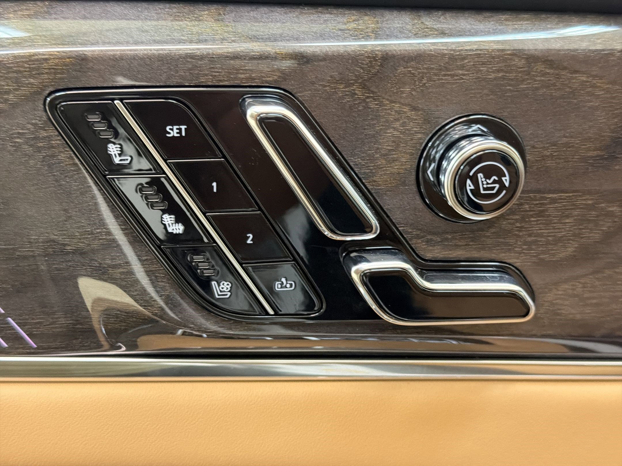 2025 Cadillac Escalade IQ Luxury 2 - Photo 21
