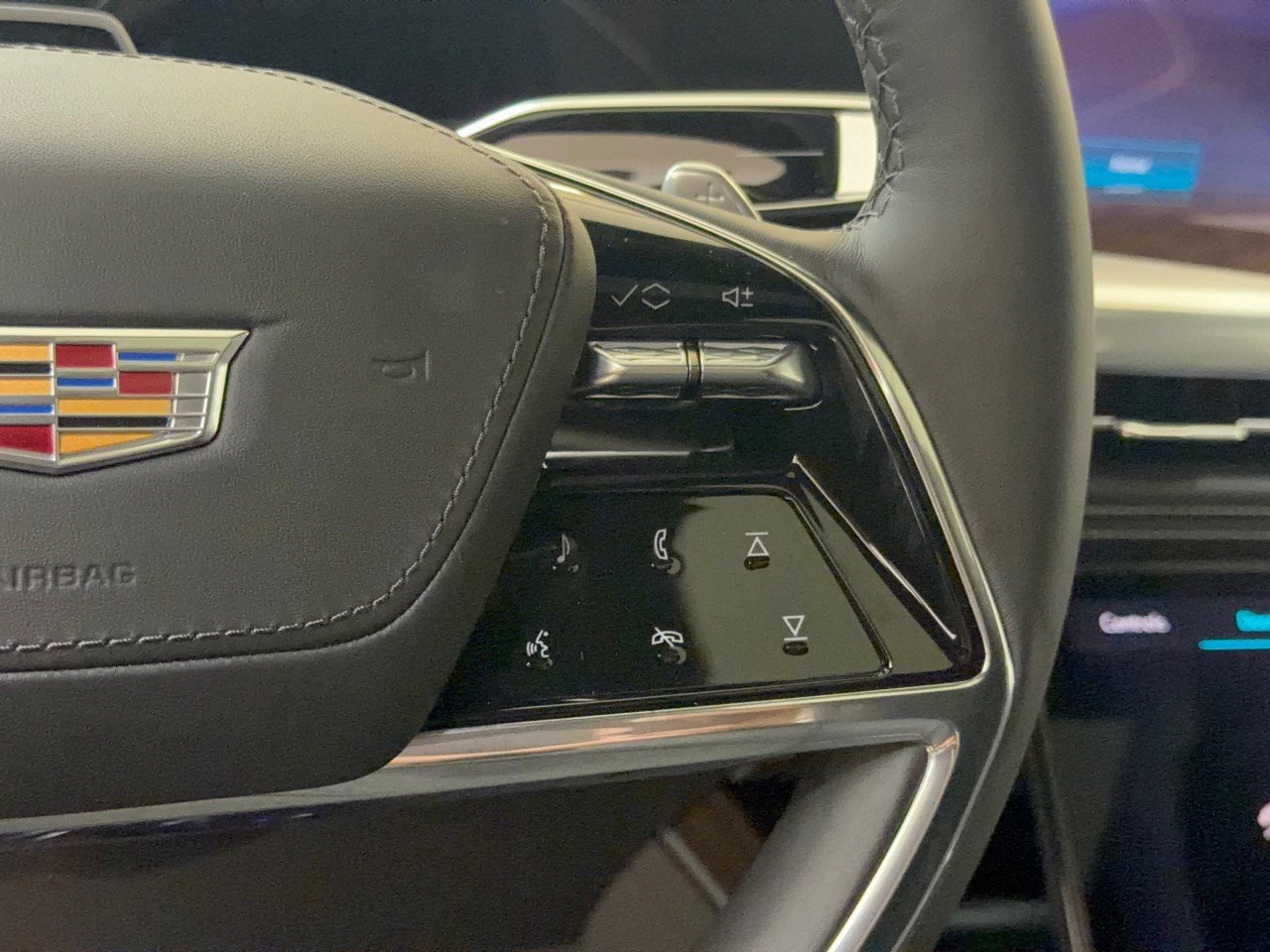 2026 Cadillac Escalade Platinum Sport - Photo 19