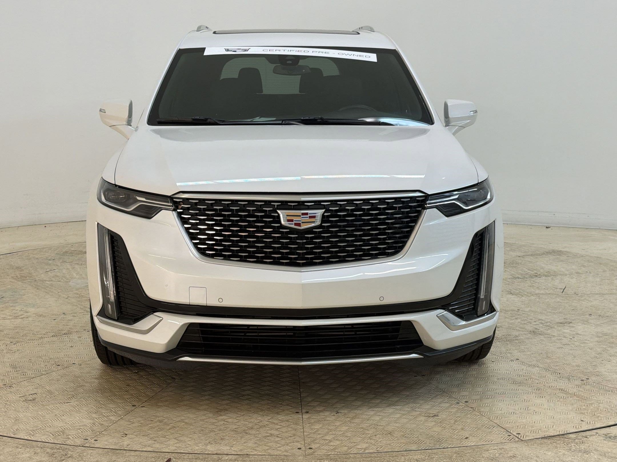XT6 Luxury SUV