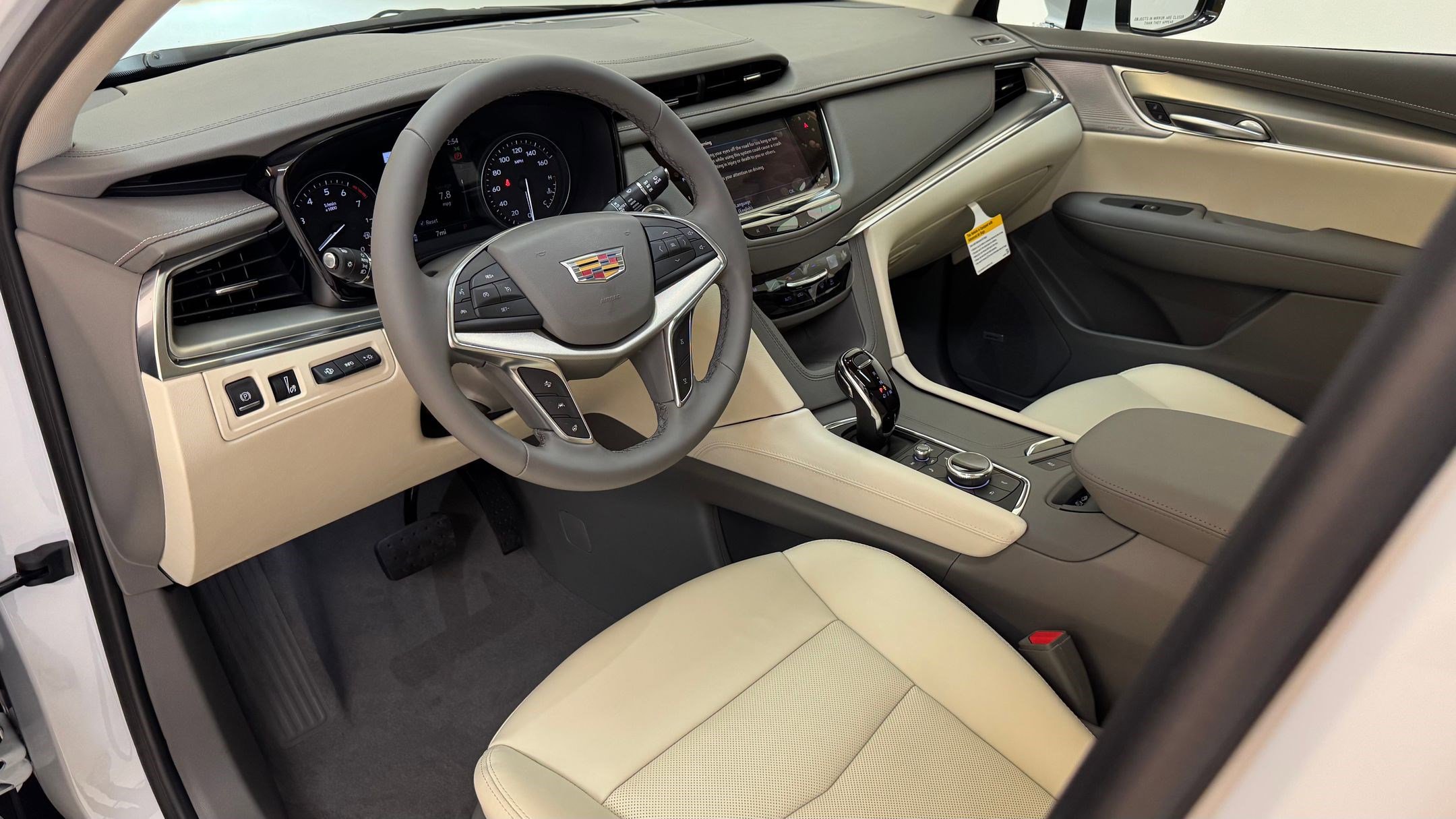 2026 Cadillac XT5 Premium Luxury photo 4