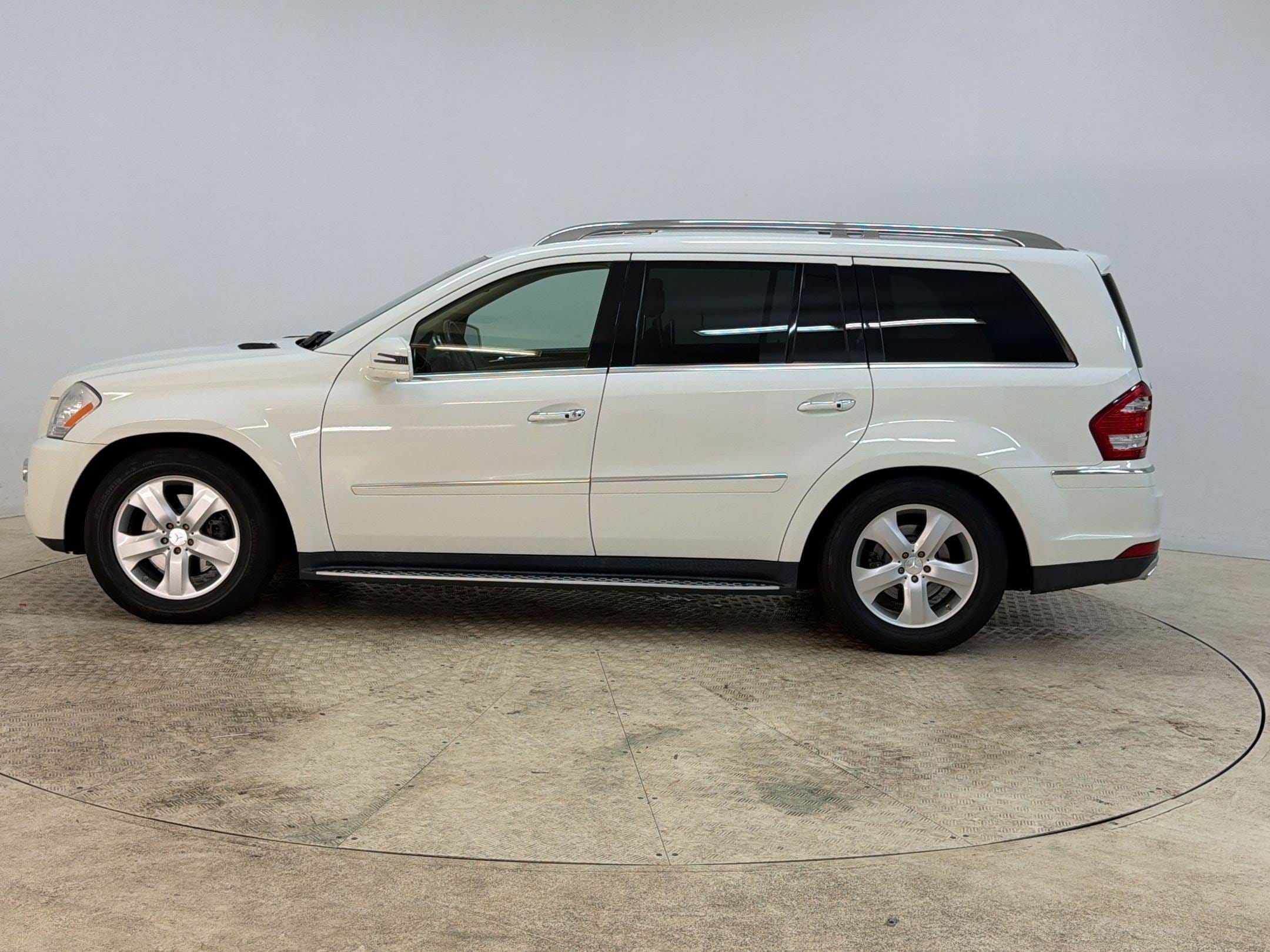 Used 2011 Mercedes-Benz GL-Class GL450 with VIN 4JGBF7BE7BA628428 for sale in Pineville, NC