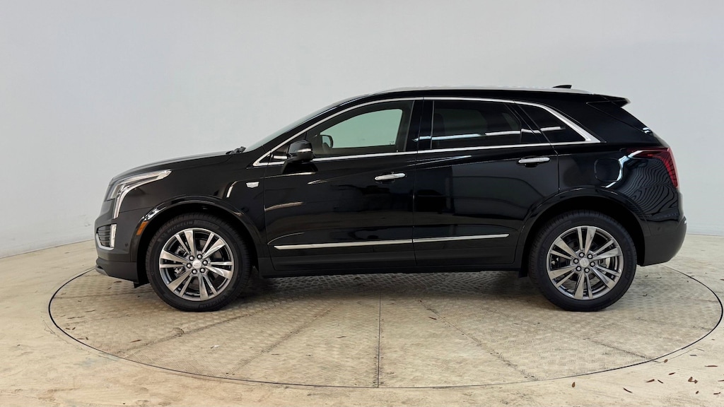 New 2025 CADILLAC XT5 Premium Luxury SUV