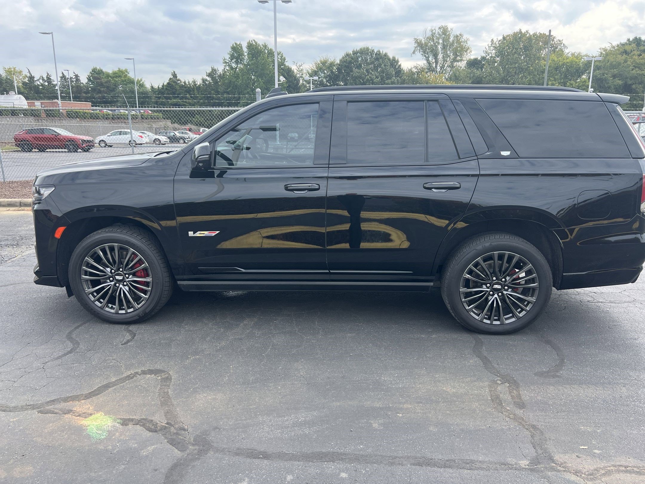 2023 Cadillac Escalade photo 2
