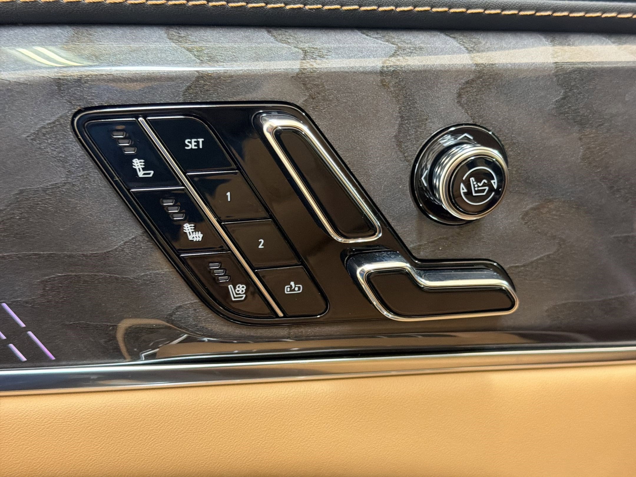 2025 Cadillac Escalade IQ Luxury 2 - Photo 20