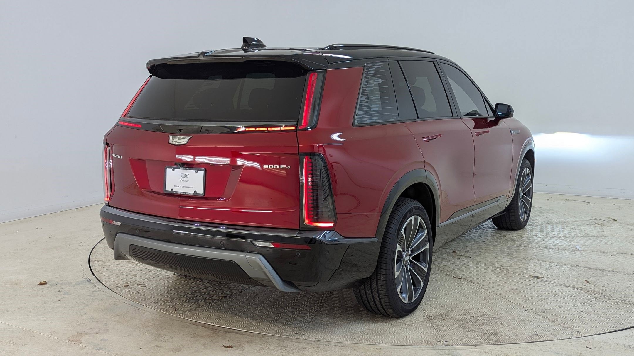 2026 Cadillac VISTIQ Sport - Photo 9