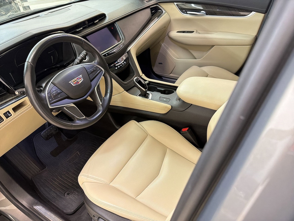 Used 2018 CADILLAC XT5 FWD SUV