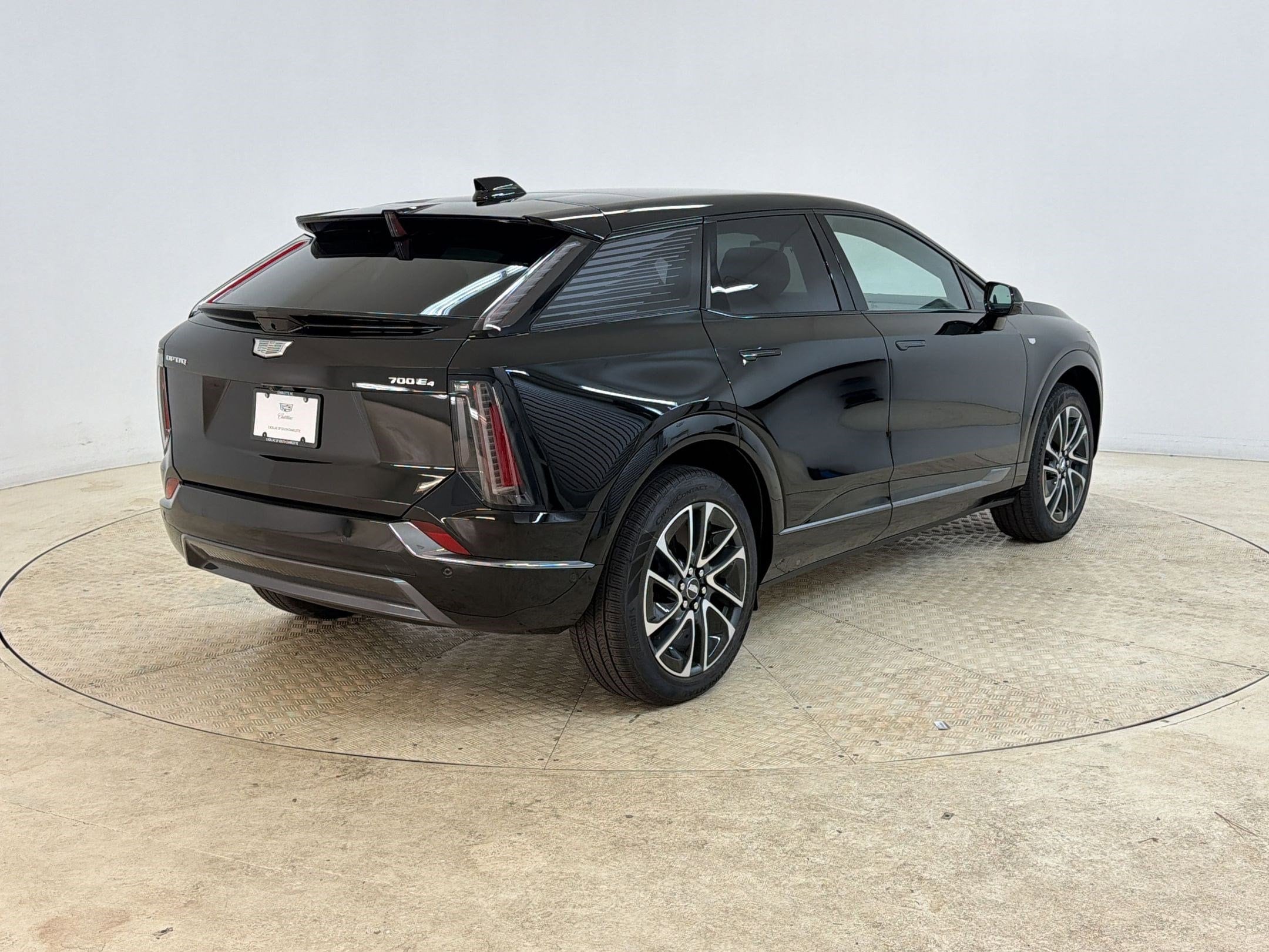 2026 Cadillac OPTIQ Sport - Photo 9