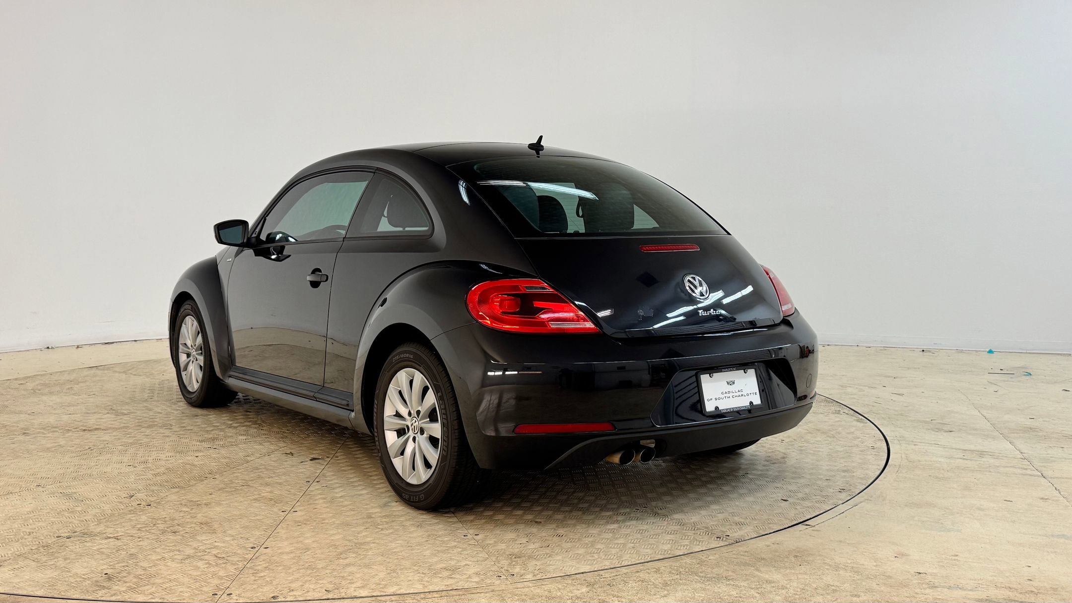 2016 Volkswagen Beetle 1.8T photo 3