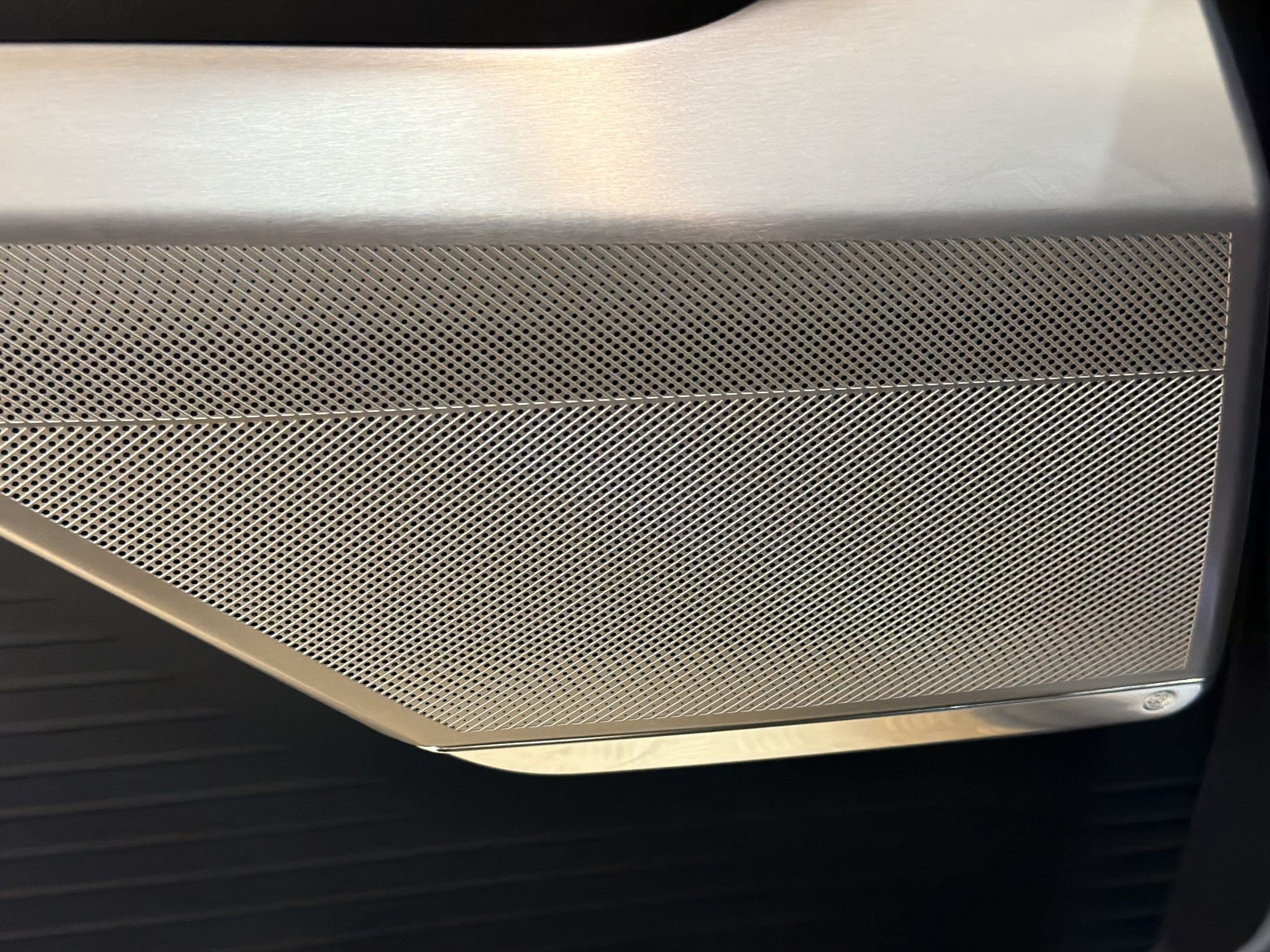 2027 Cadillac VISTIQ Sport - Photo 26