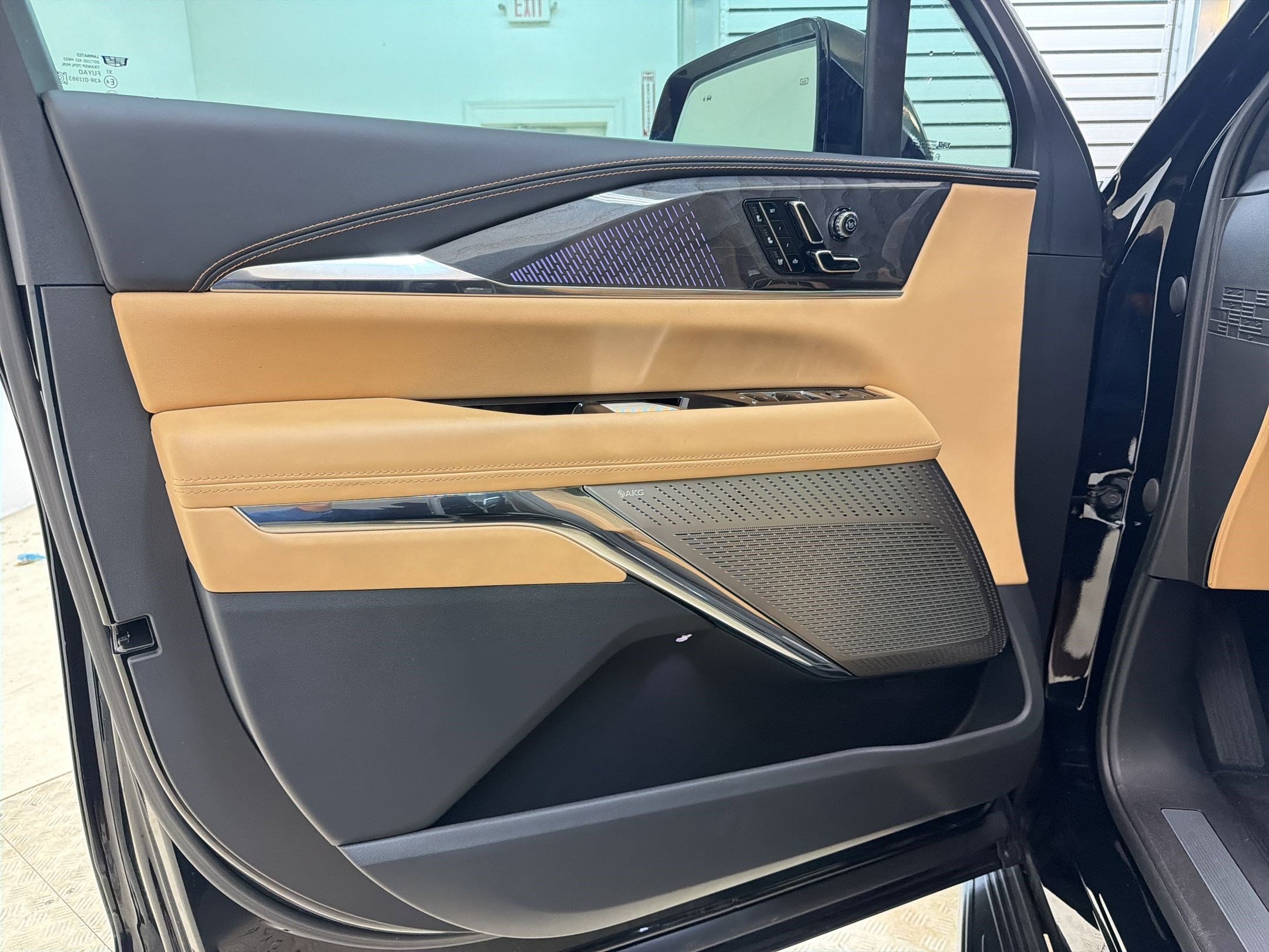 2025 Cadillac Escalade IQ Luxury 2 - Photo 13