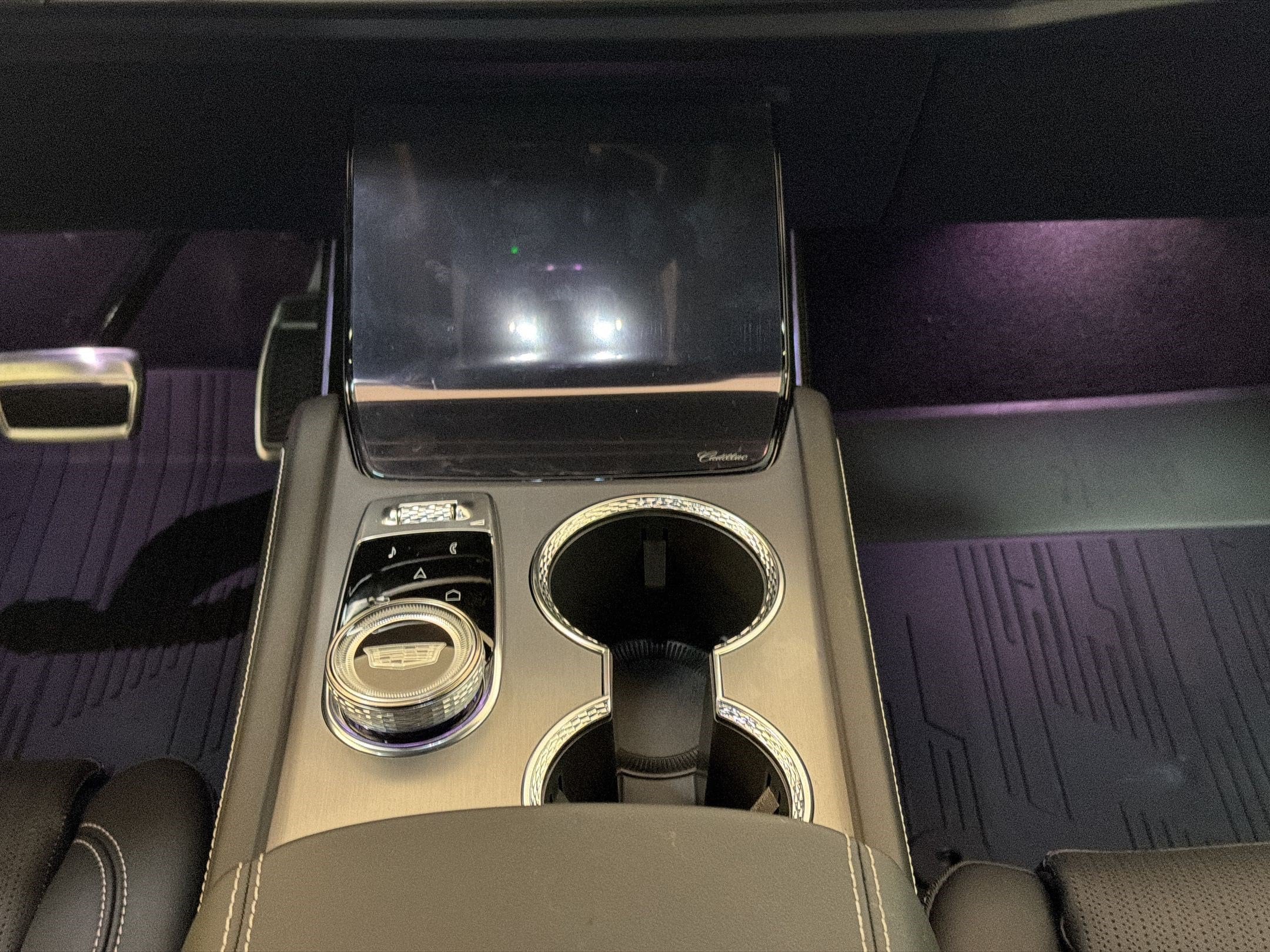 2027 Cadillac VISTIQ Sport - Photo 15