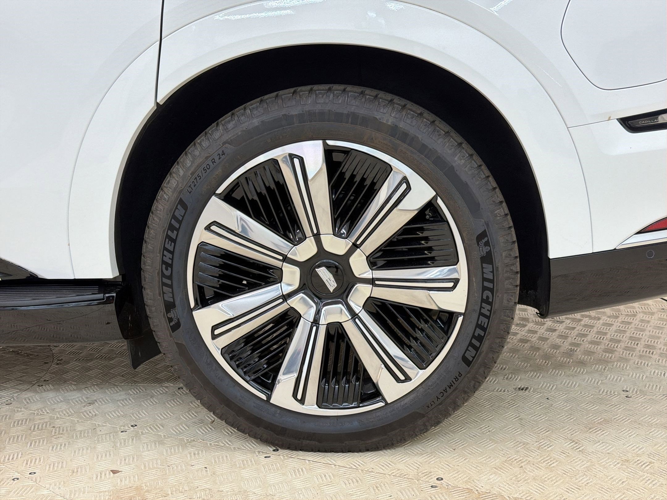 2025 Cadillac Escalade IQ Luxury 2 - Photo 12