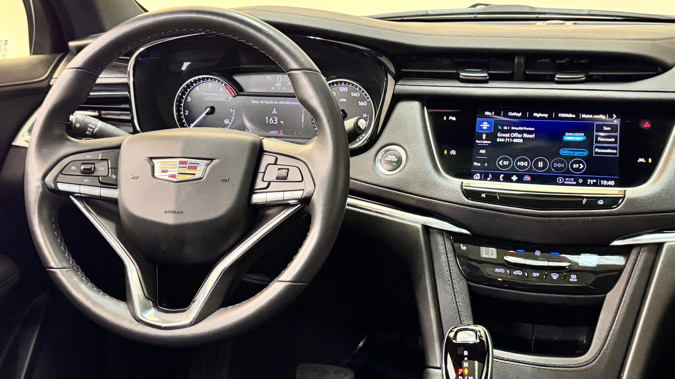 2023 Cadillac XT6 Luxury photo 3