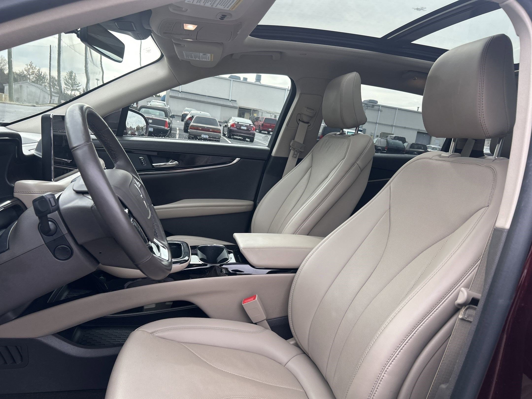 2023 Lincoln Nautilus Reserve photo 3