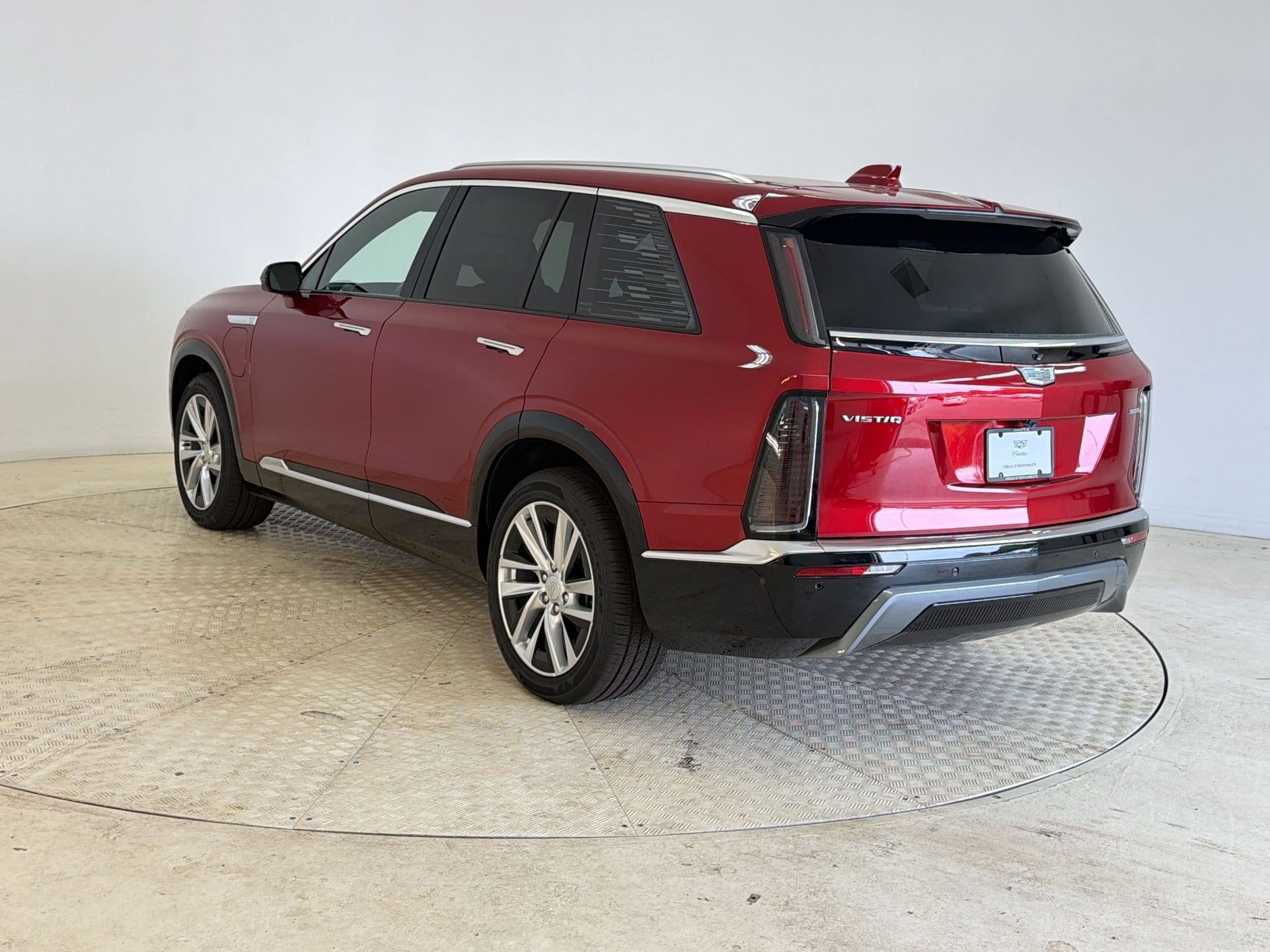 2026 Cadillac VISTIQ Luxury - Photo 3