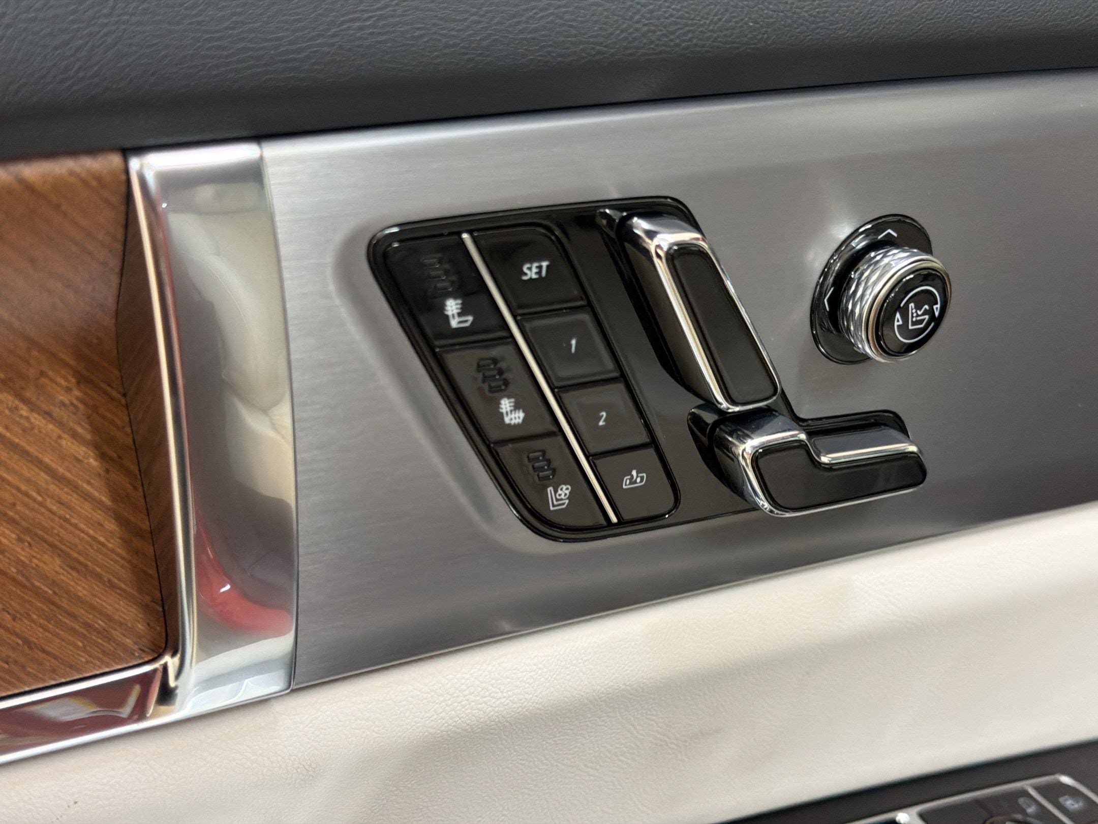 2026 Cadillac VISTIQ Luxury - Photo 21