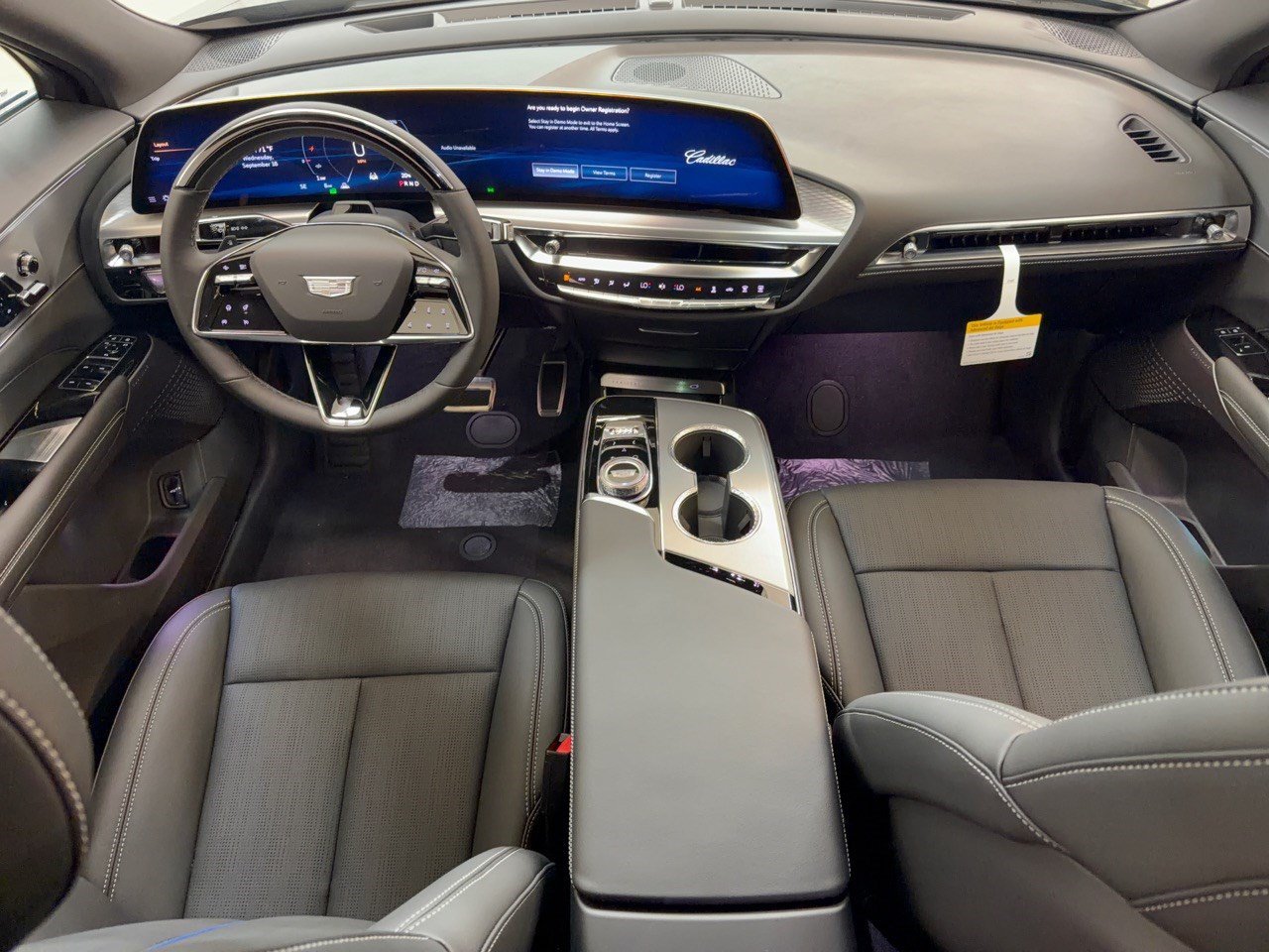 2027 Cadillac LYRIQ Luxury - Photo 17