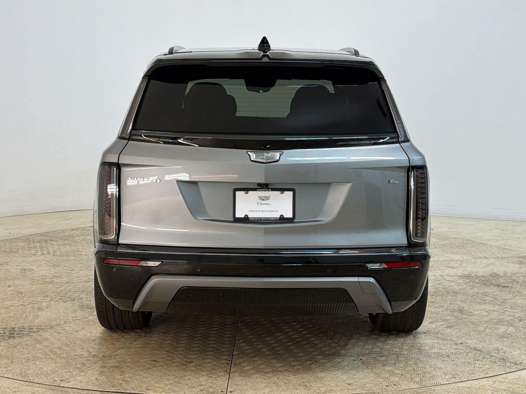 2027 Cadillac VISTIQ Sport - Photo 10