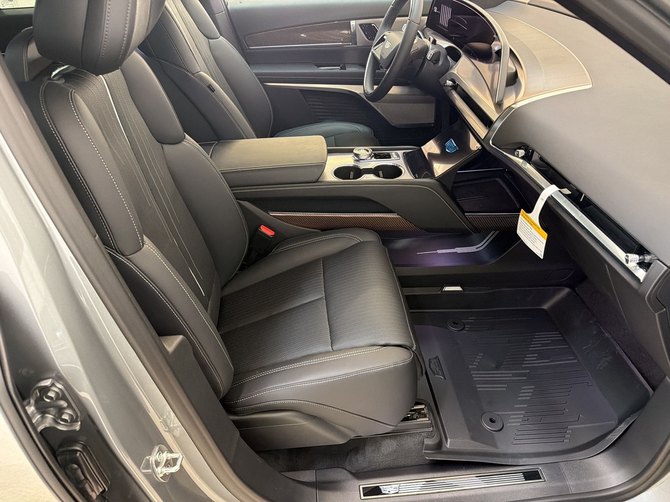 2027 Cadillac VISTIQ Sport - Photo 22