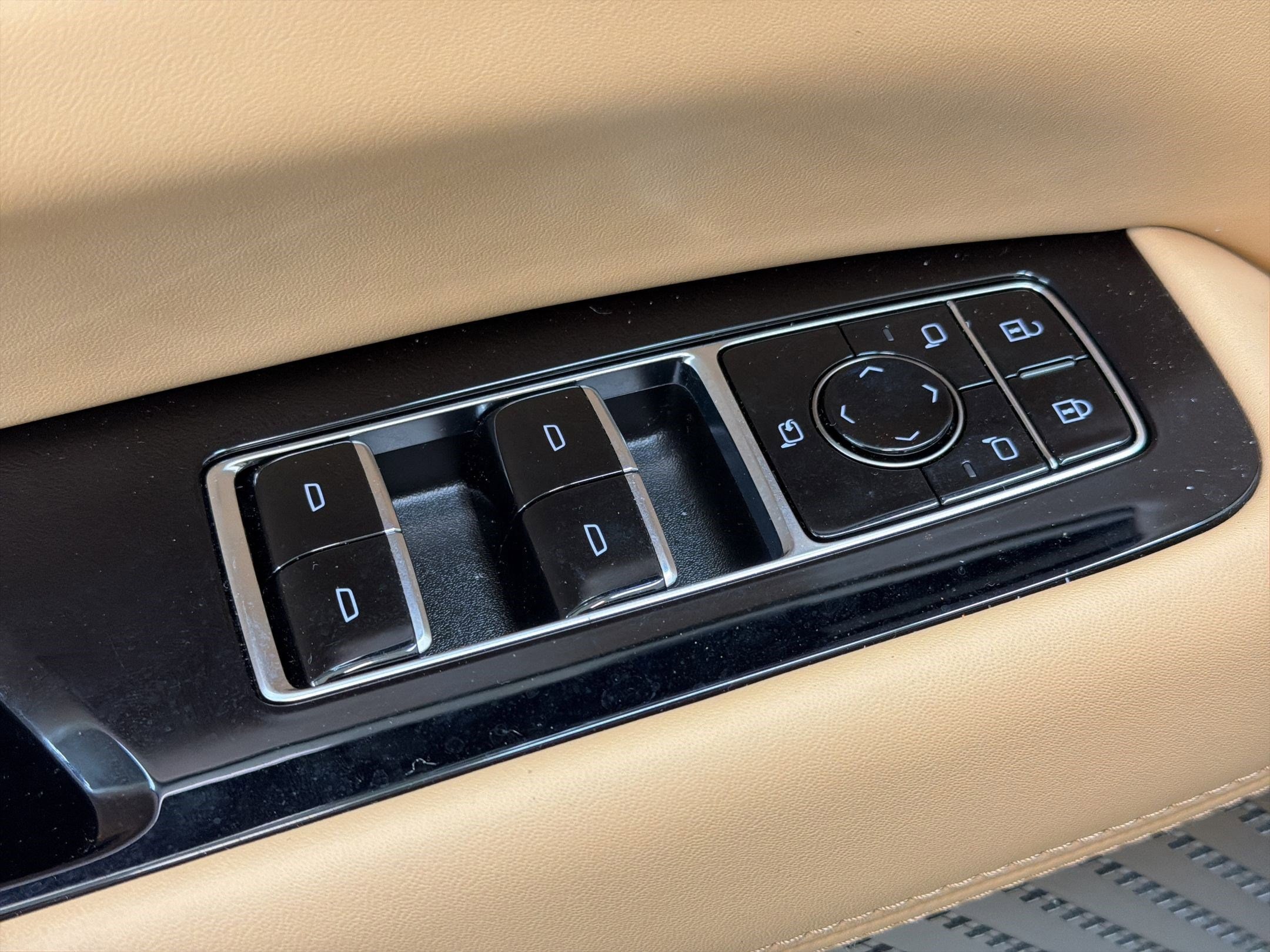 2025 Cadillac Escalade IQ Luxury 2 - Photo 19