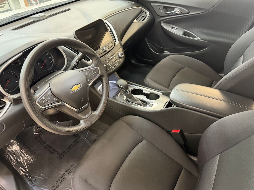 Used 2025 Chevrolet Malibu 1LT Car