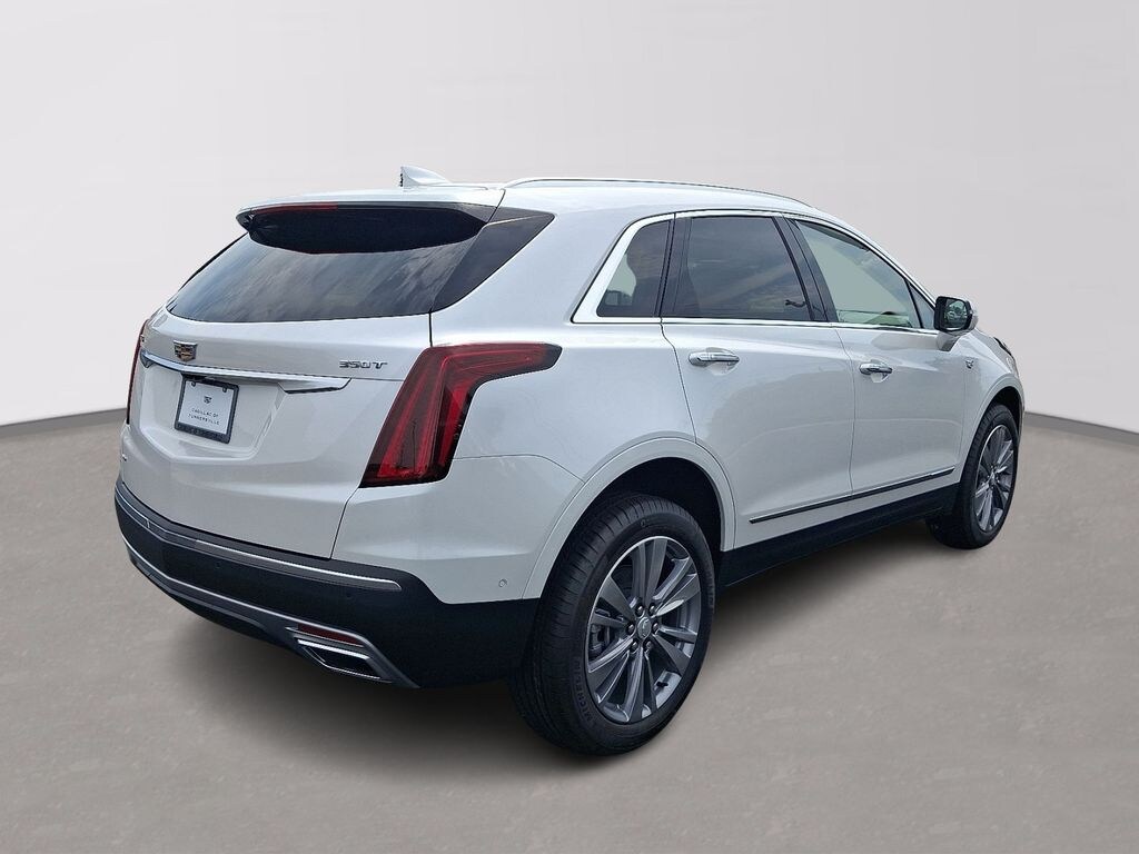 New 2026 CADILLAC XT5 Premium Luxury SUV