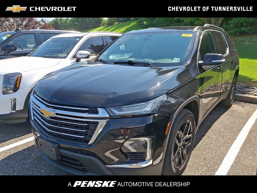 Used 2022 Chevrolet Traverse LT Cloth w/1LT SUV