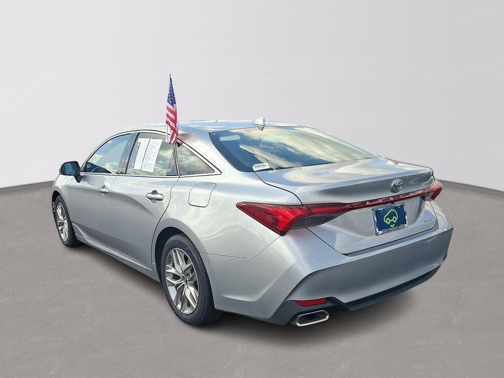 Used 2019 Toyota Avalon XLE Sedan