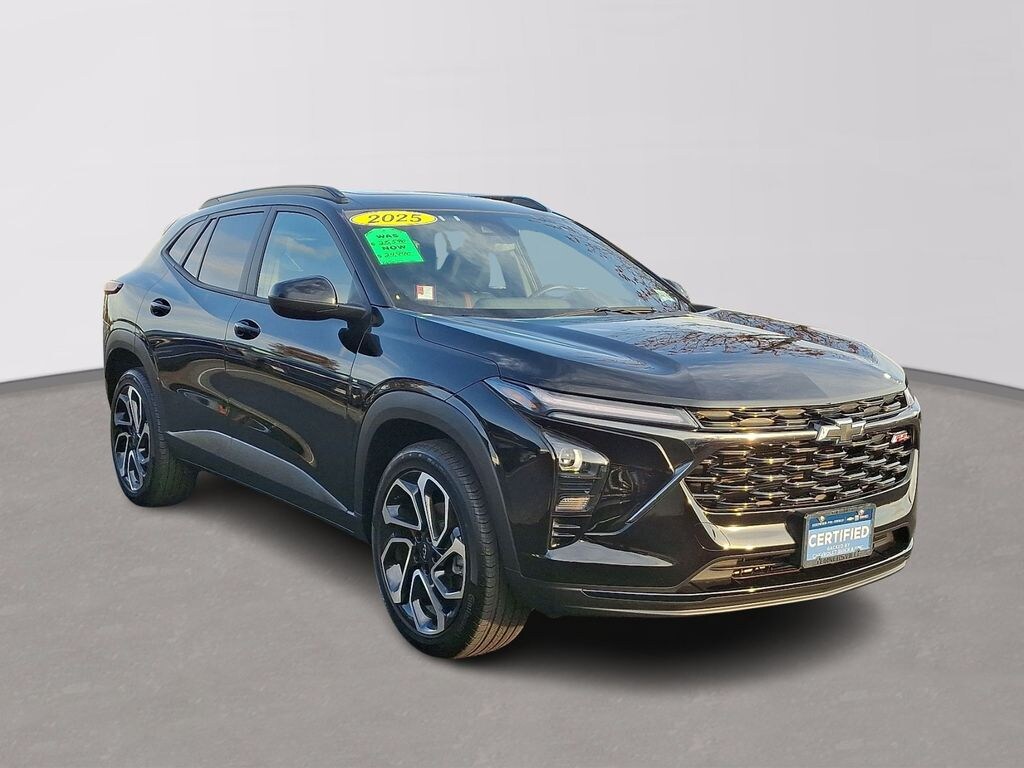 Certified 2025 Chevrolet Trax 2RS SUV