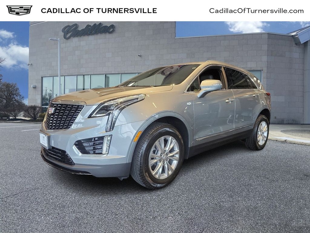 New 2025 CADILLAC XT5 Luxury SUV