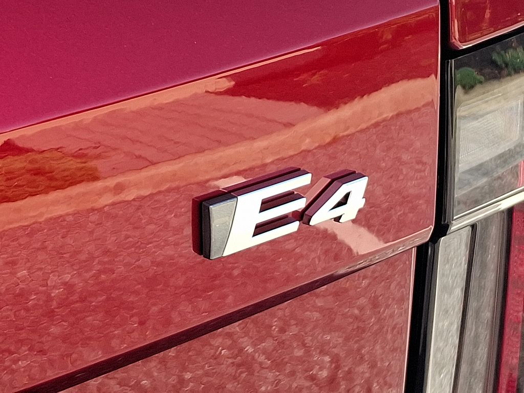 2027 Cadillac OPTIQ Luxury - Photo 12