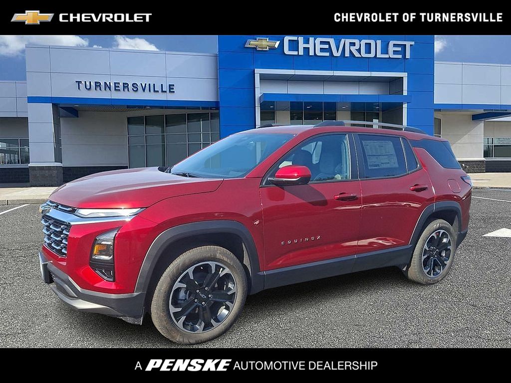 2025 Chevrolet Equinox LT's photo