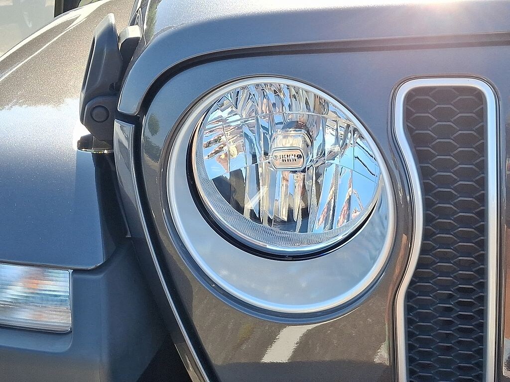 Used 2022 Jeep Wrangler Unlimited Sahara SUV