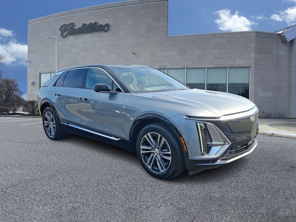 New 2026 CADILLAC LYRIQ Luxury SUV
