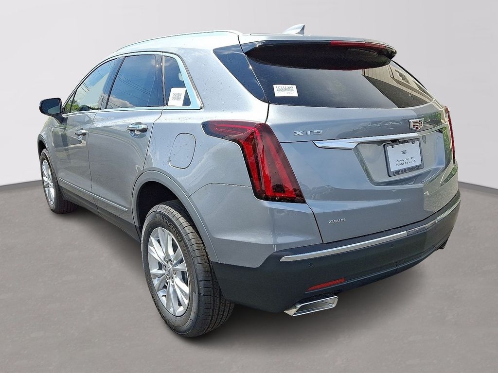 New 2026 CADILLAC XT5 Luxury SUV