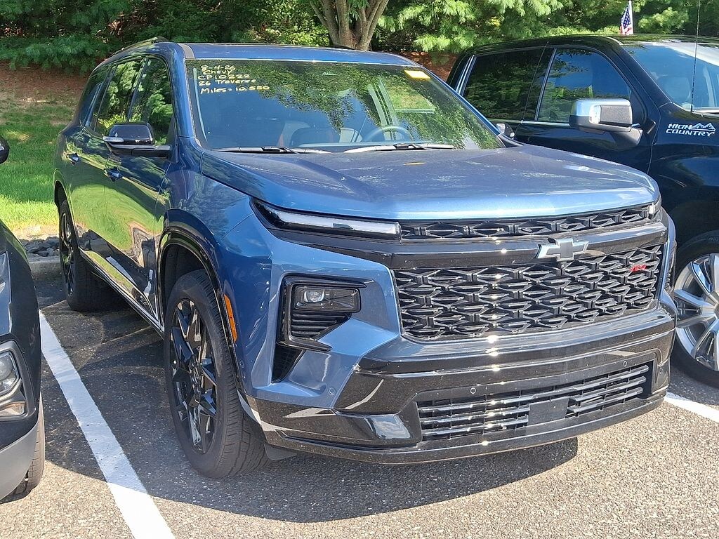 Certified 2026 Chevrolet Traverse RS SUV