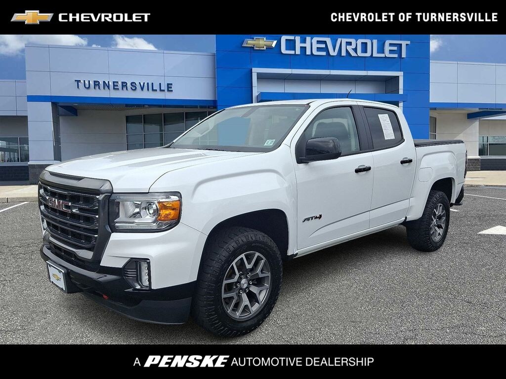 Used 2022 GMC Canyon AT4 w/Cloth Truck Crew Cab
