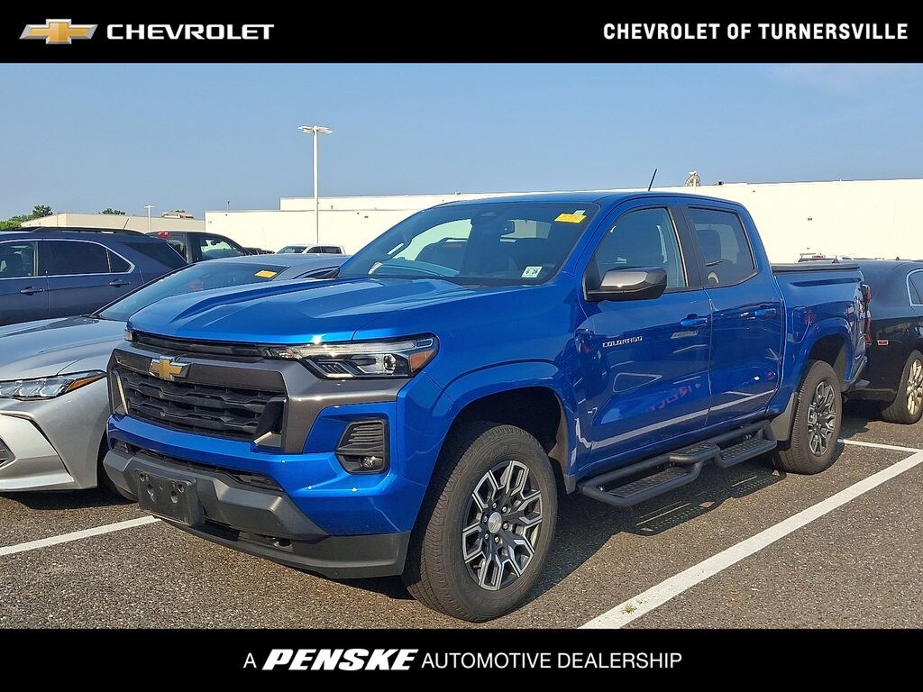 Used 2023 Chevrolet Colorado LT Truck Crew Cab