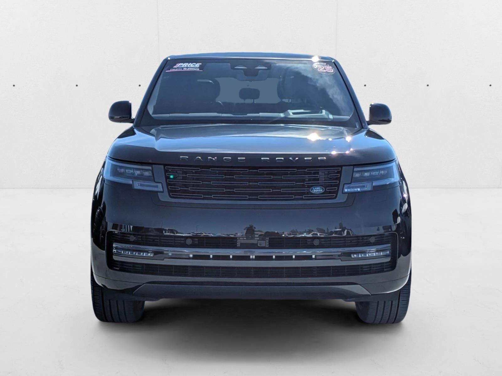 2025 Land Rover Range Rover SE photo 2