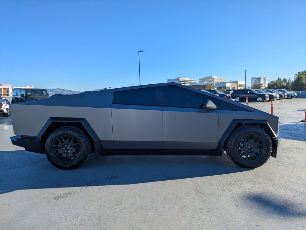 Used 2024 Tesla Cybertruck  Crew Cab Pickup