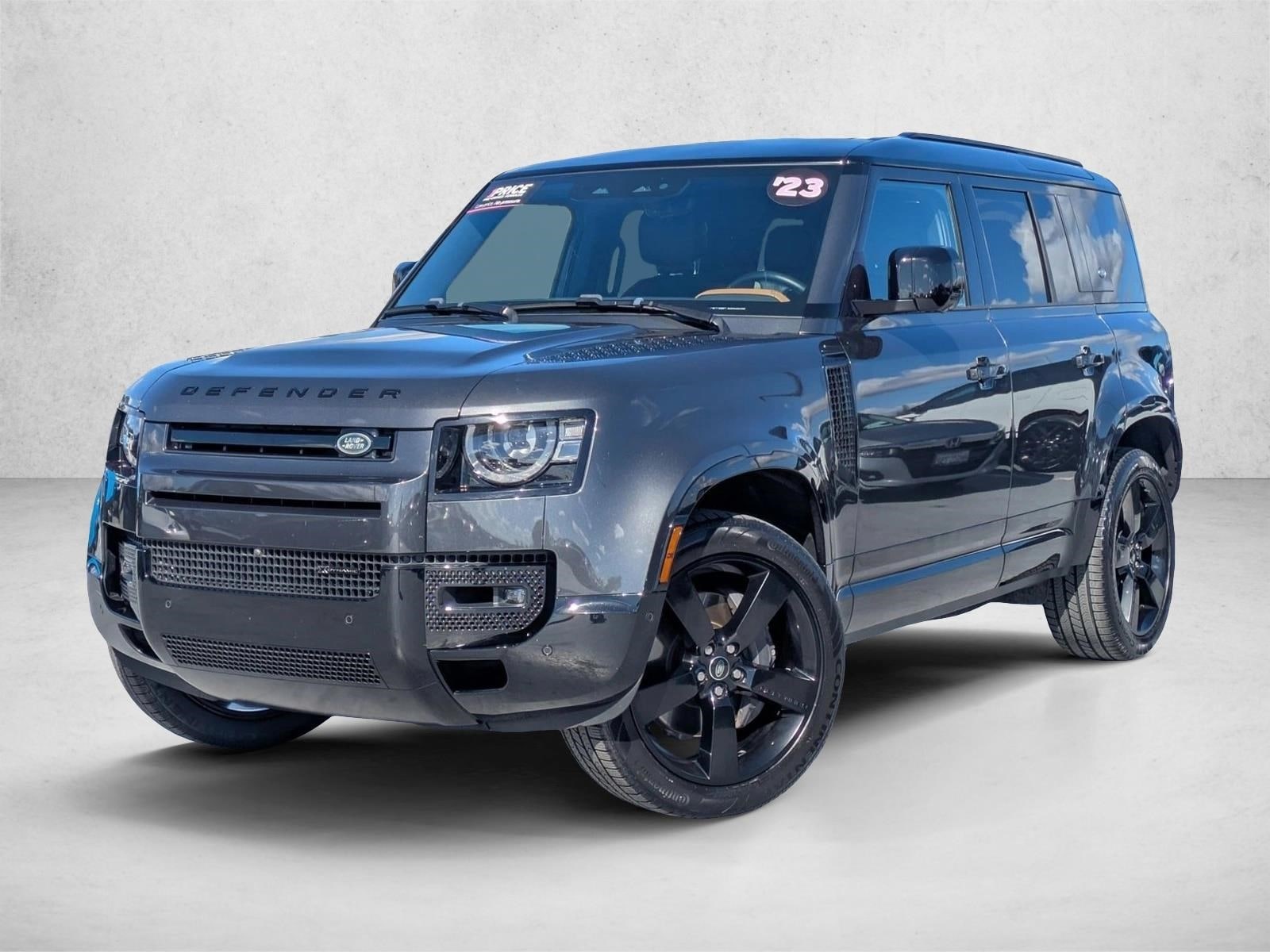 2023 Land Rover Defender X-Dynamic SE's photo