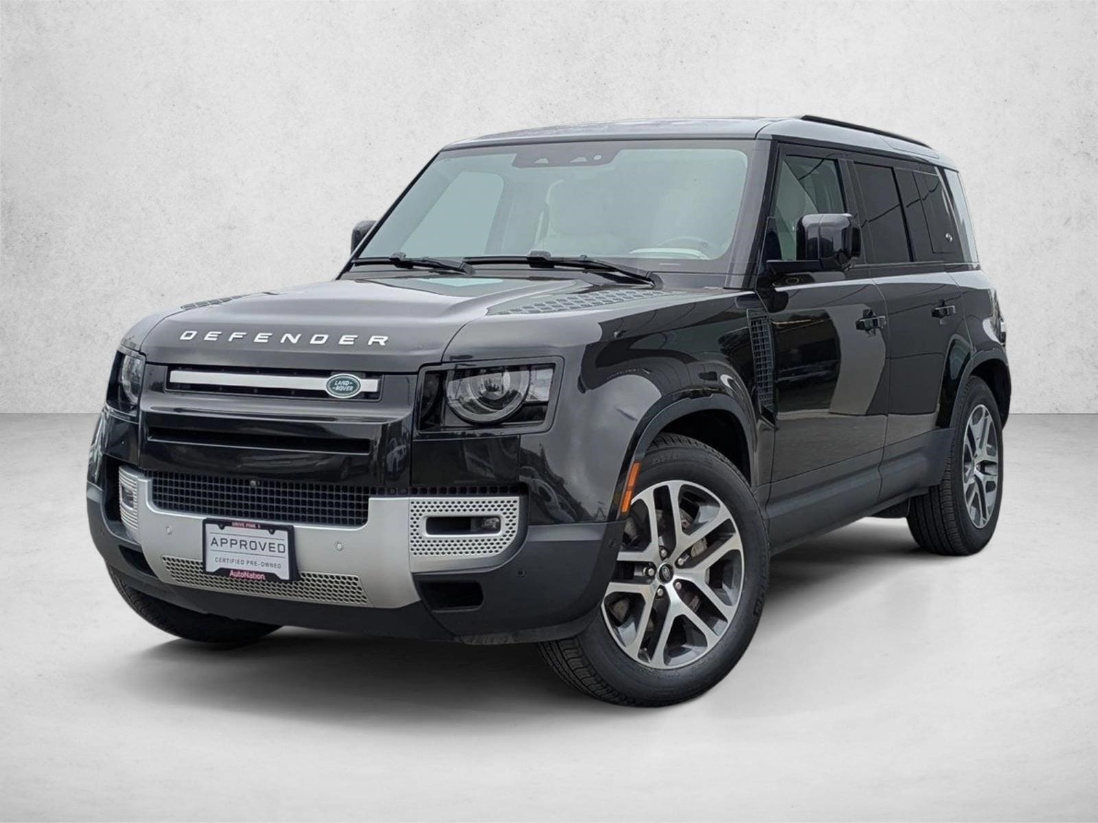 2020 Land Rover Defender HSE's photo