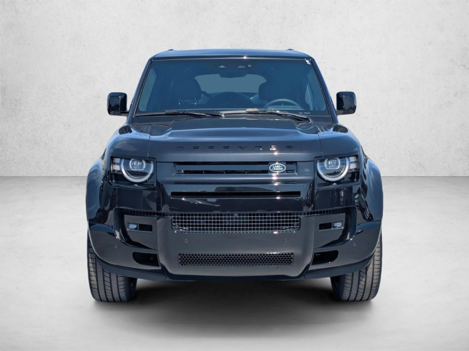 2026 Land Rover Defender V8 - Photo 6