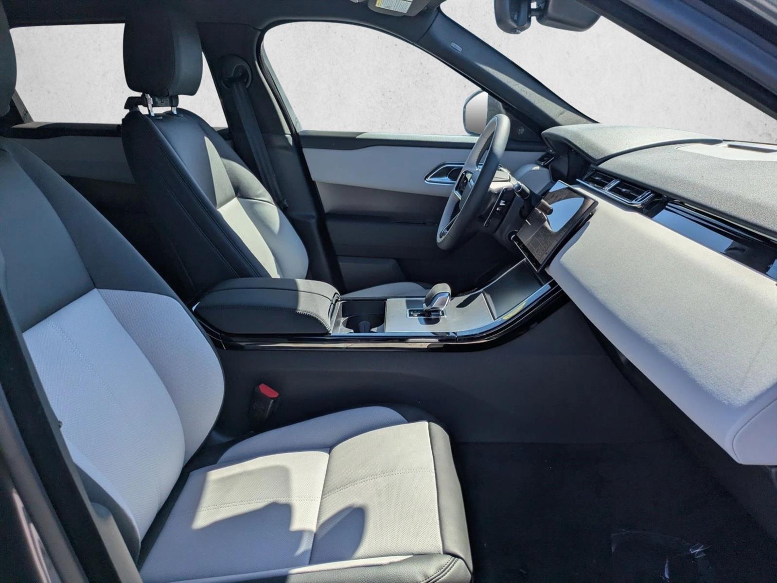 2026 Land Rover Range Rover Velar S - Photo 17