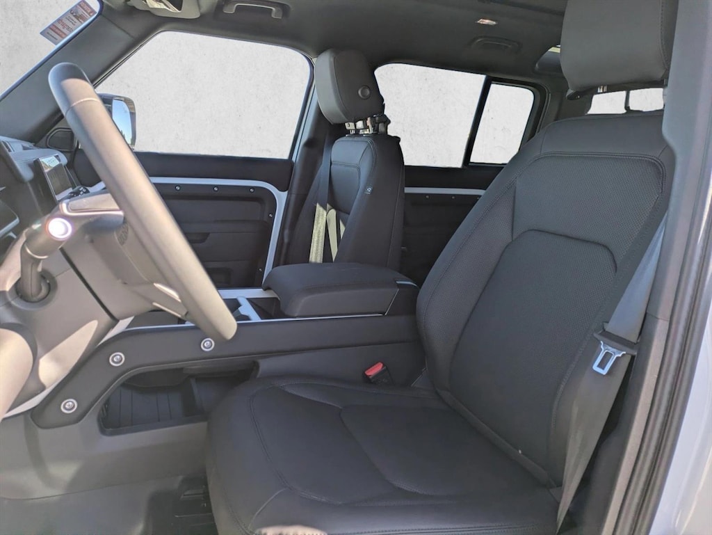 New 2025 Land Rover Defender 110 P400 S Sport Utility