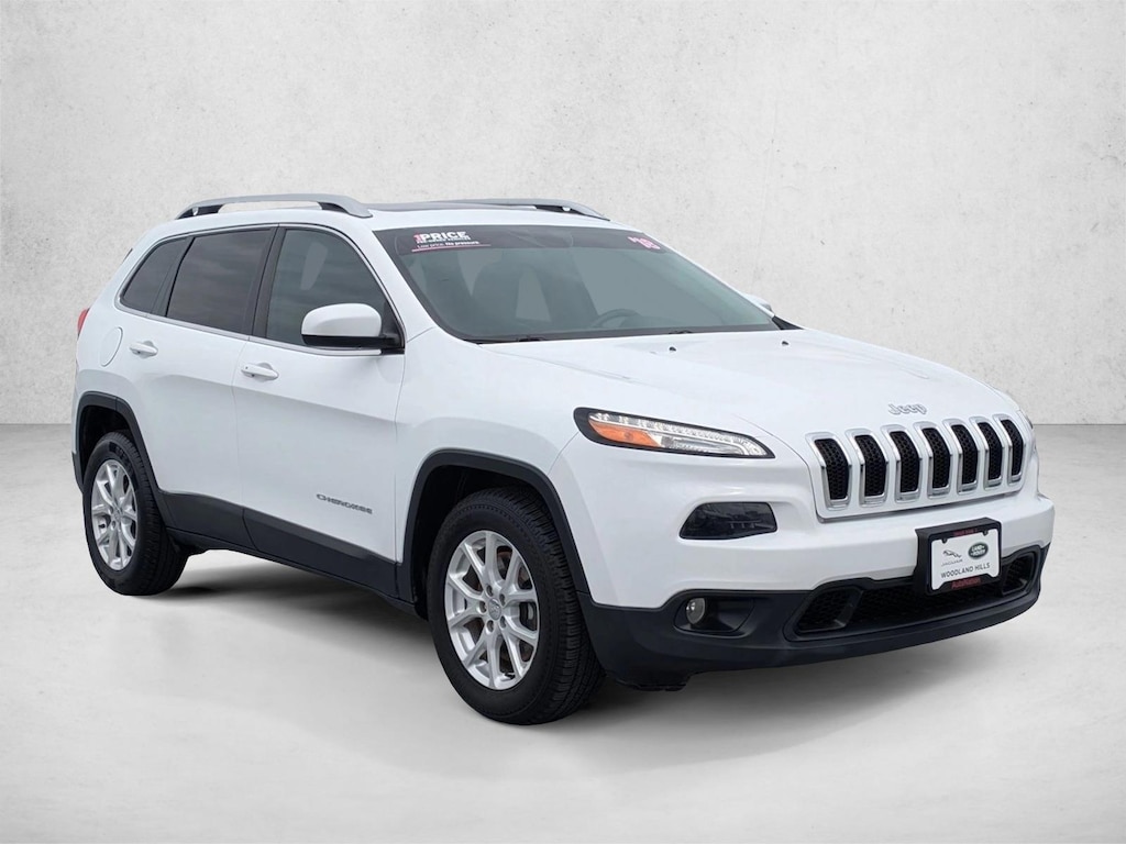 Used 2018 Jeep Cherokee Latitude Plus Sport Utility