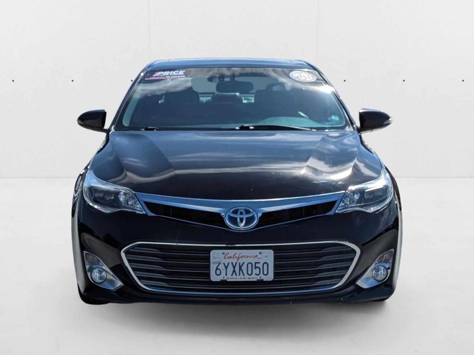 2013 Toyota Avalon Hybrid Limited photo 2