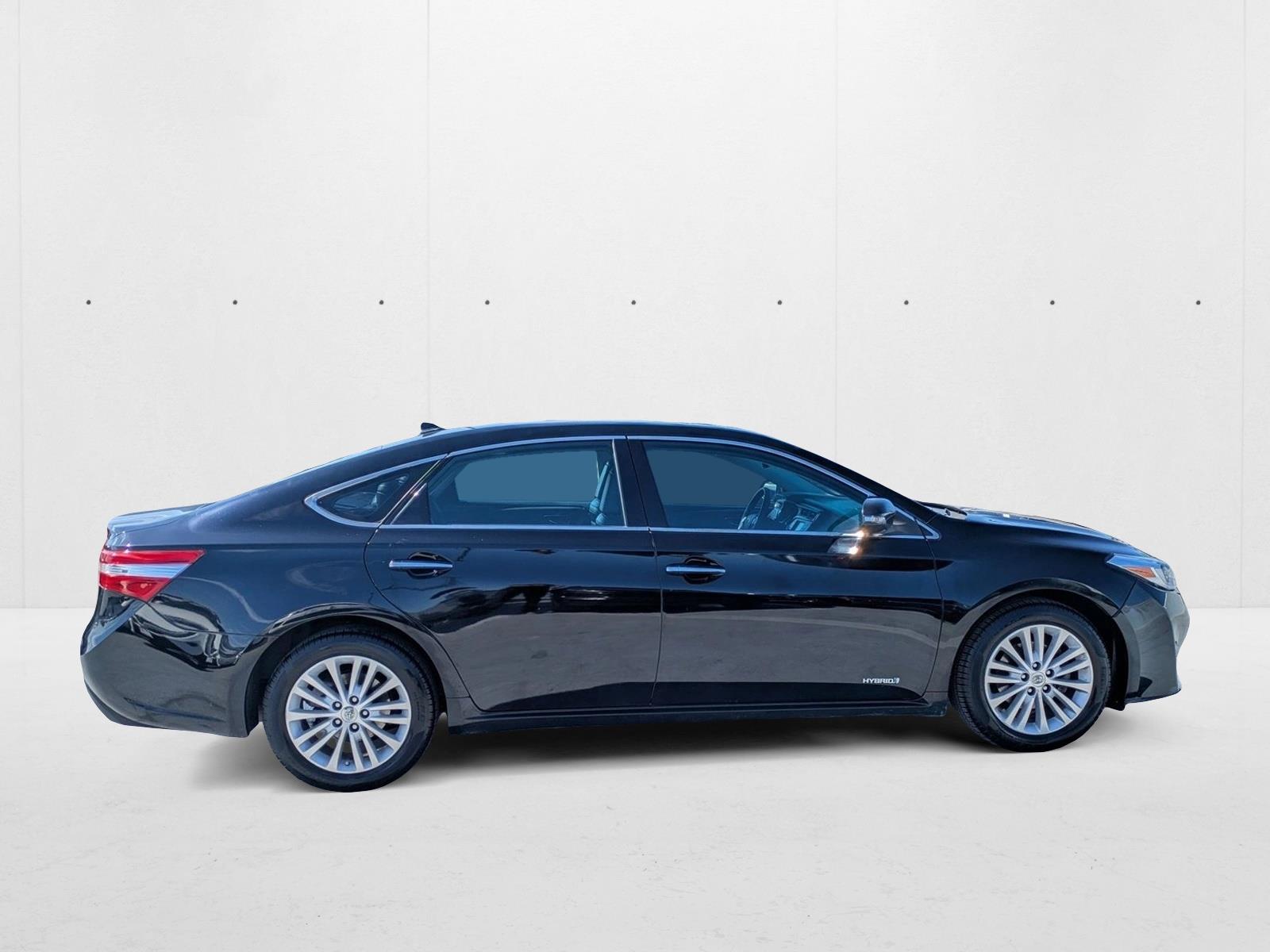 2013 Toyota Avalon Hybrid Limited photo 4